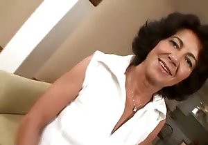 Close-up videos with matures are always hot