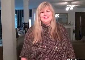 Kissy faces and meaty titties shown up close